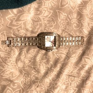 The brand is techne and it is 45mm